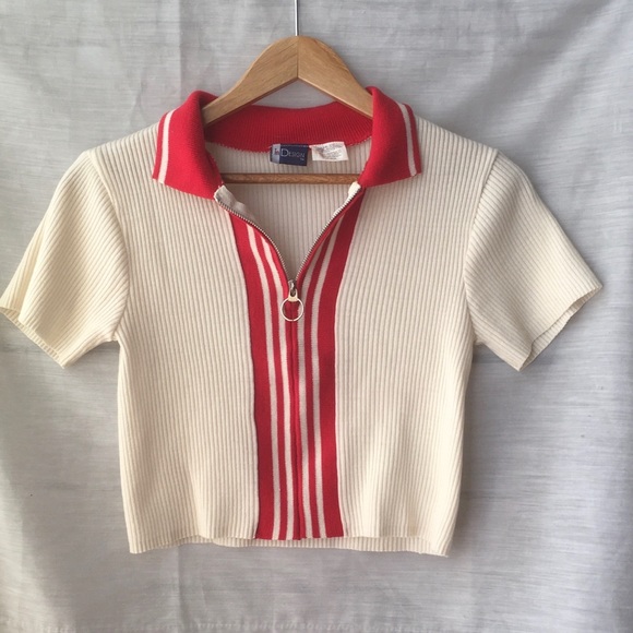 In Design Tops - Picture 1 of 6